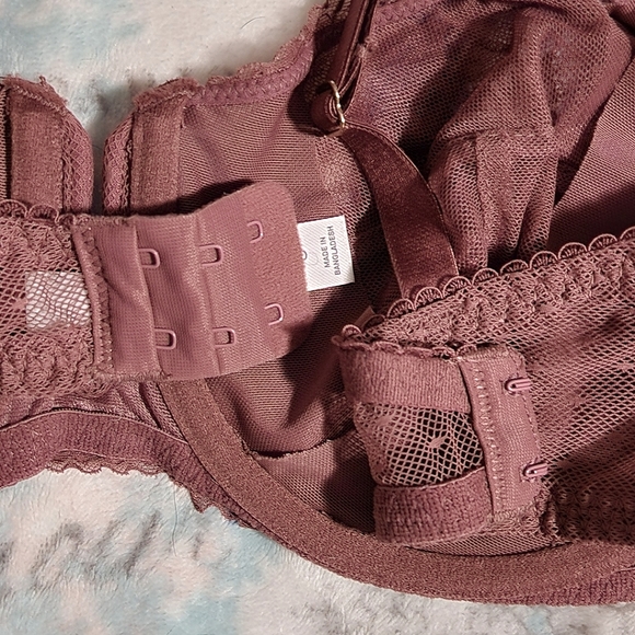 Auden Unlined Balconette Bra - Picture 6 of 9